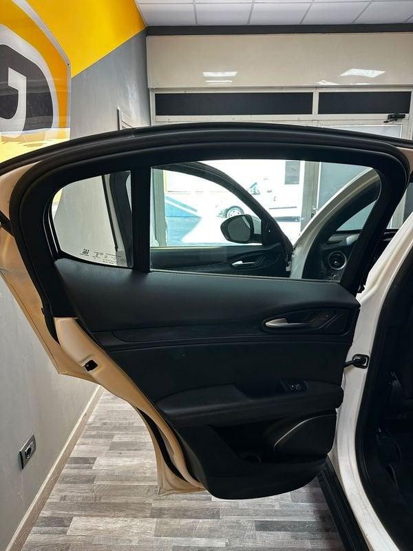 Alfa Romeo Stelvio Stelvio 2.2 t Super Business Q4 190cv auto PREZZO VERO
