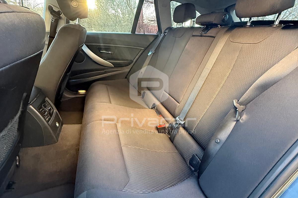 BMW 320d Touring Business aut.