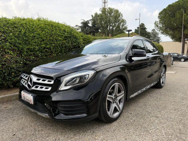 MERCEDES-BENZ GLA 200 d Automatic Premium NAVI - LED - TELECAMERA - 19