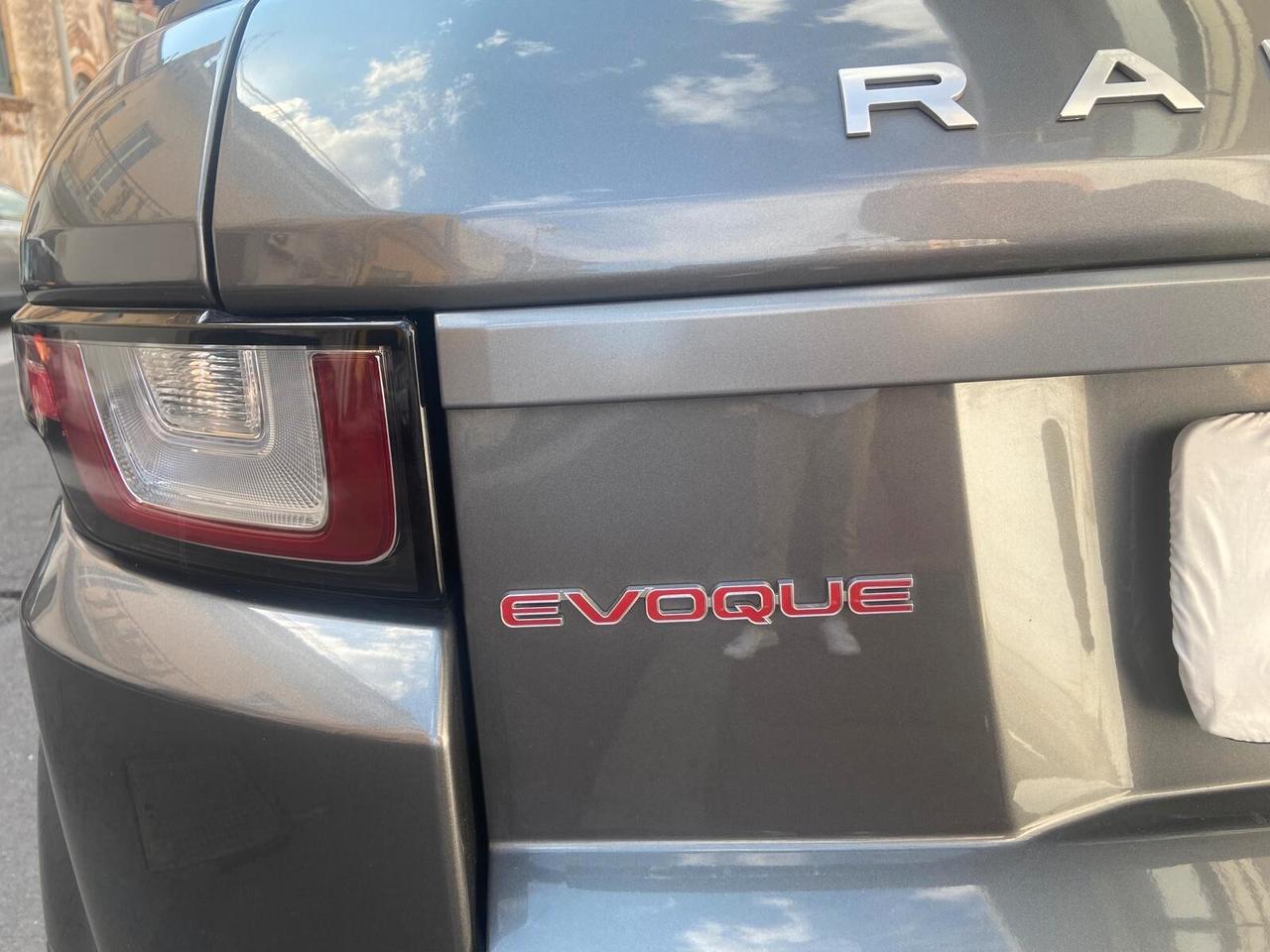 Land Rover Range Evoque 2.0 TD4 150 CV 5p. SE