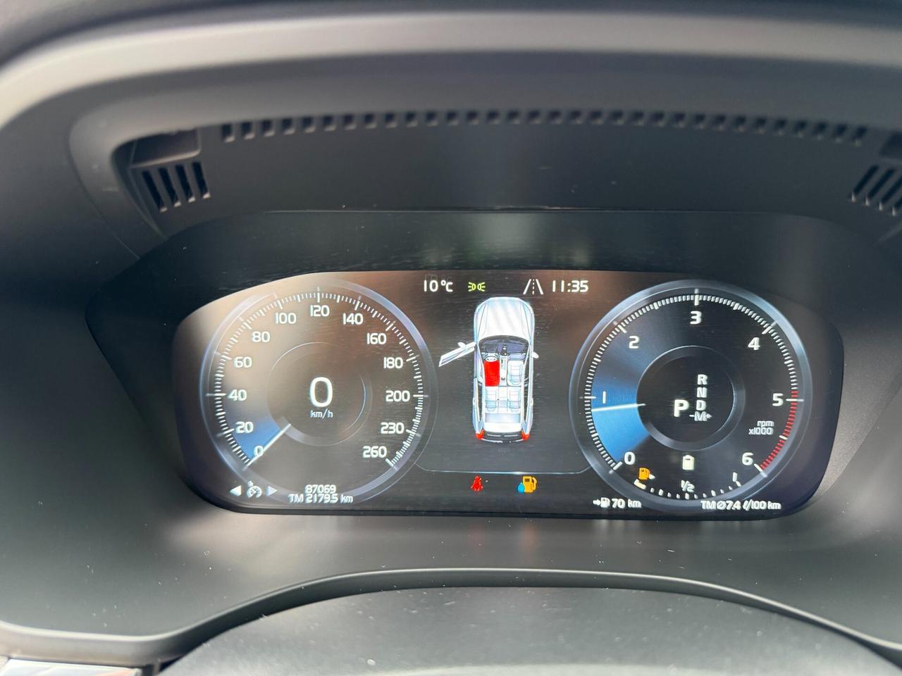 Volvo XC 60 B4 (d) AWD Geartronic R-design UNICO PROP. FULL OPTIONAL