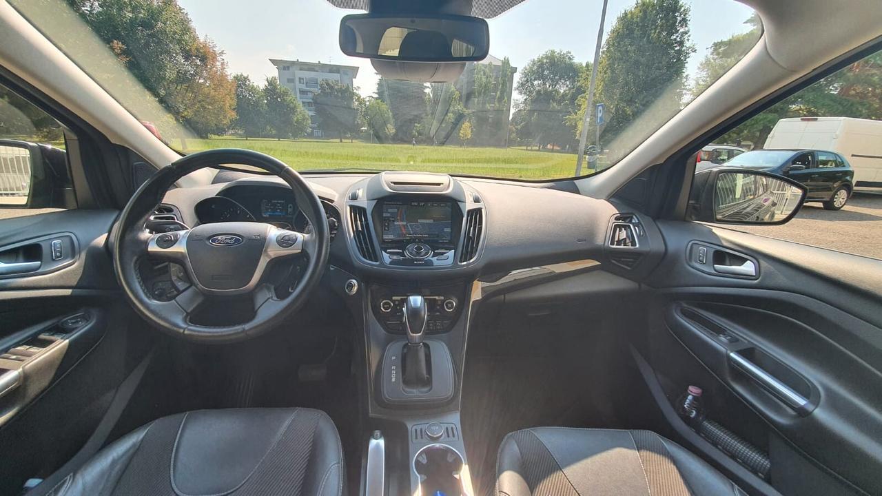Ford Kuga 2.0 TDCI 150CV 4WD Powershift Titanium x