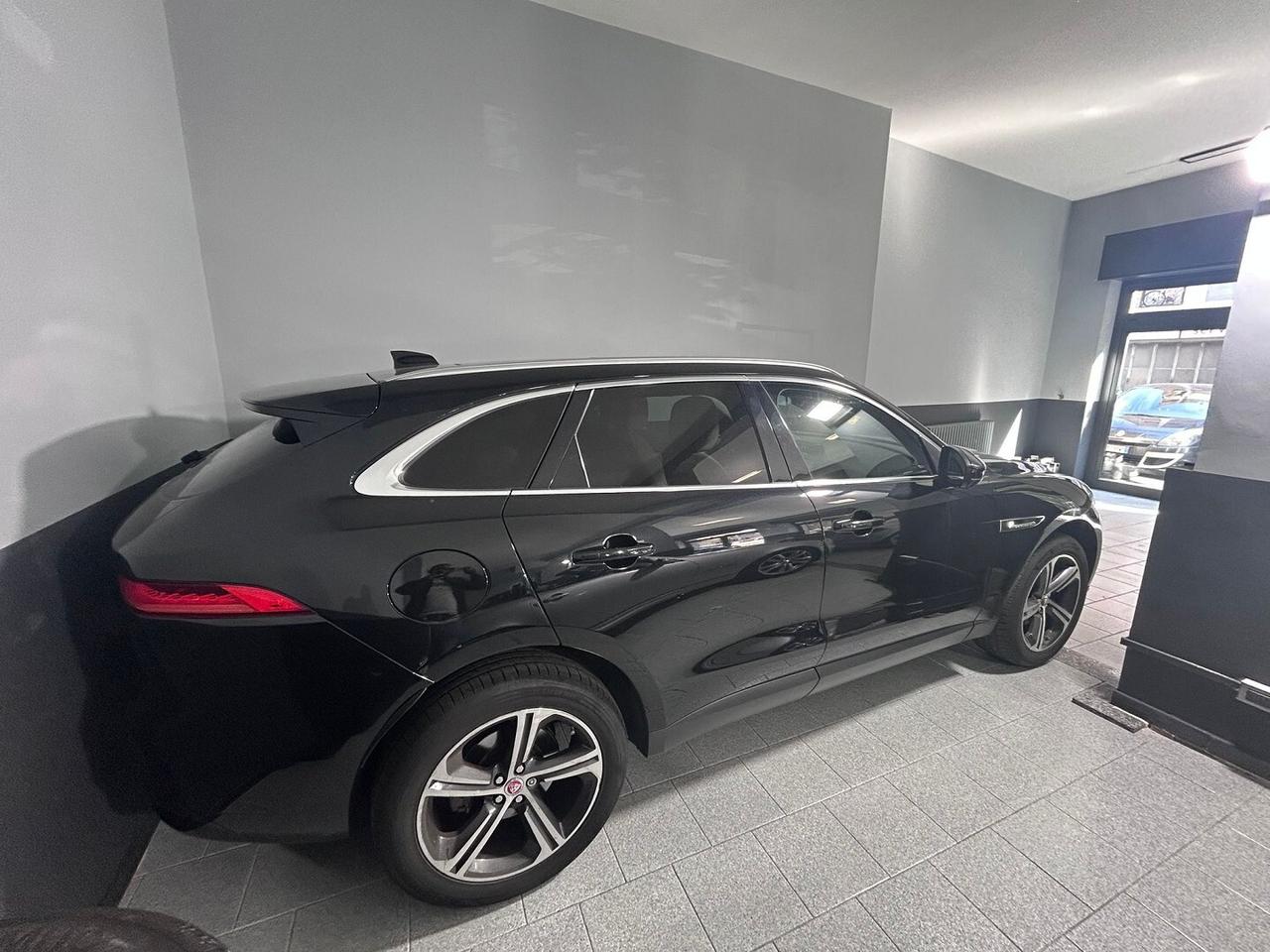 Jaguar F-Pace AWD Prestige