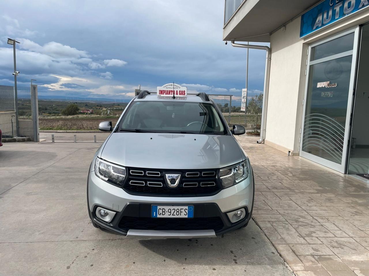 Dacia Sandero Stepway 1.0 TCe 100CV ECO-G 15th Anniversary