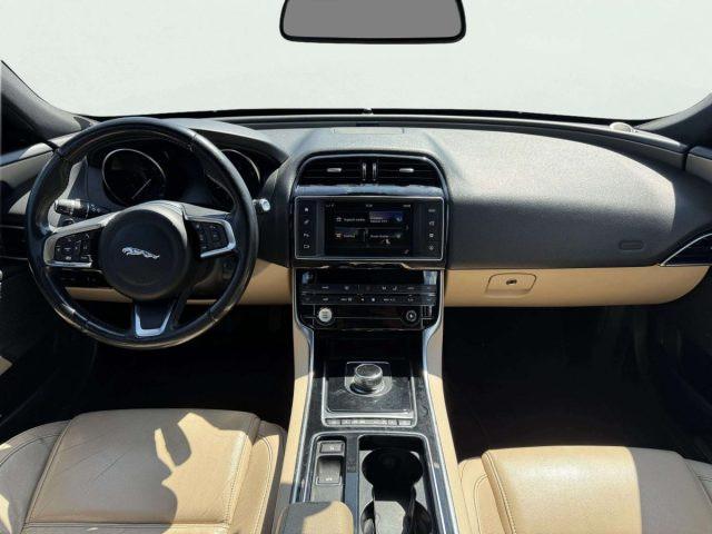 JAGUAR XE 2.0 D PURE AUTOMATICA