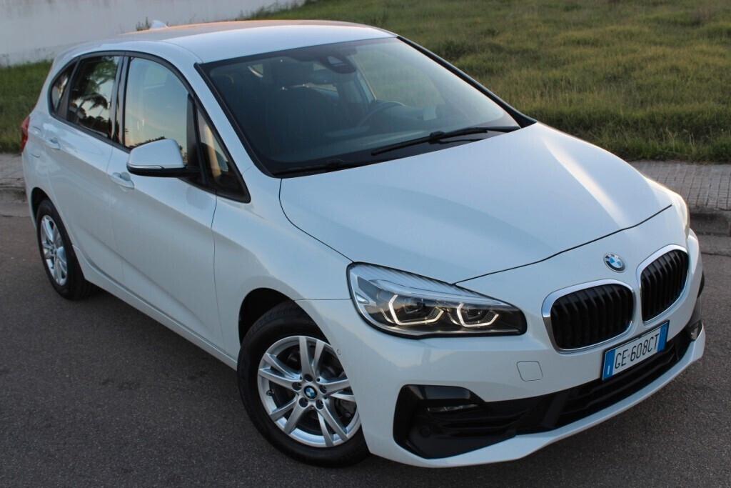 BMW 216d A.T. Aut. *FULL LED *PERLATO *DISPLAY 8,8''