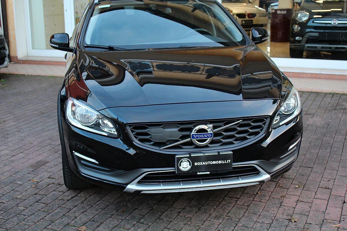 Volvo V60 Cross Country V60 Cross Country D3 Geartronic Kinetic