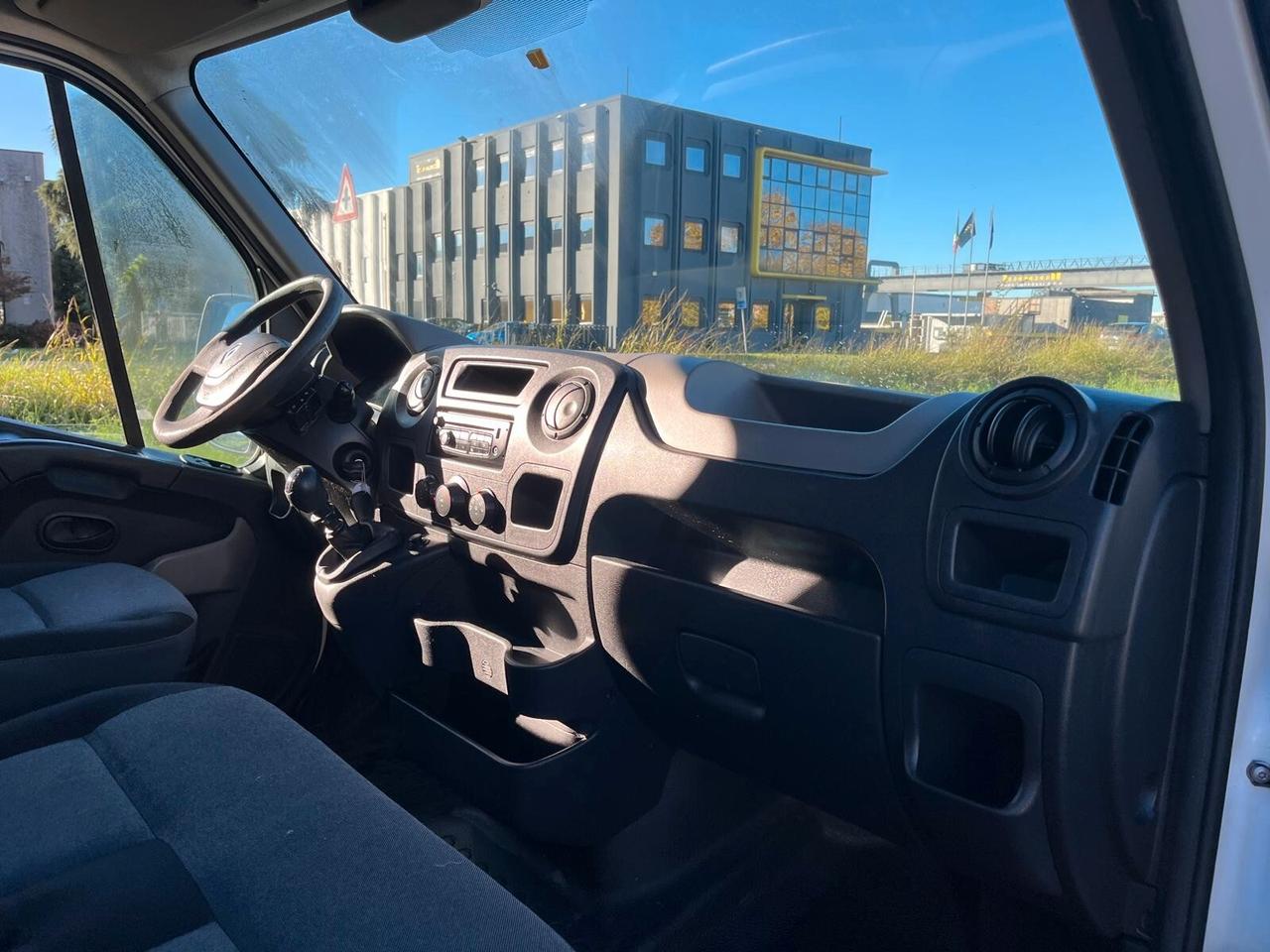 Renault Master T35 2.3 dCi/125 **+IVA**