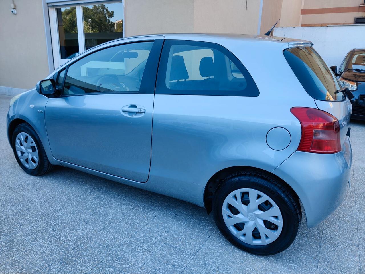 Toyota Yaris 1.4 Diesel Automatica