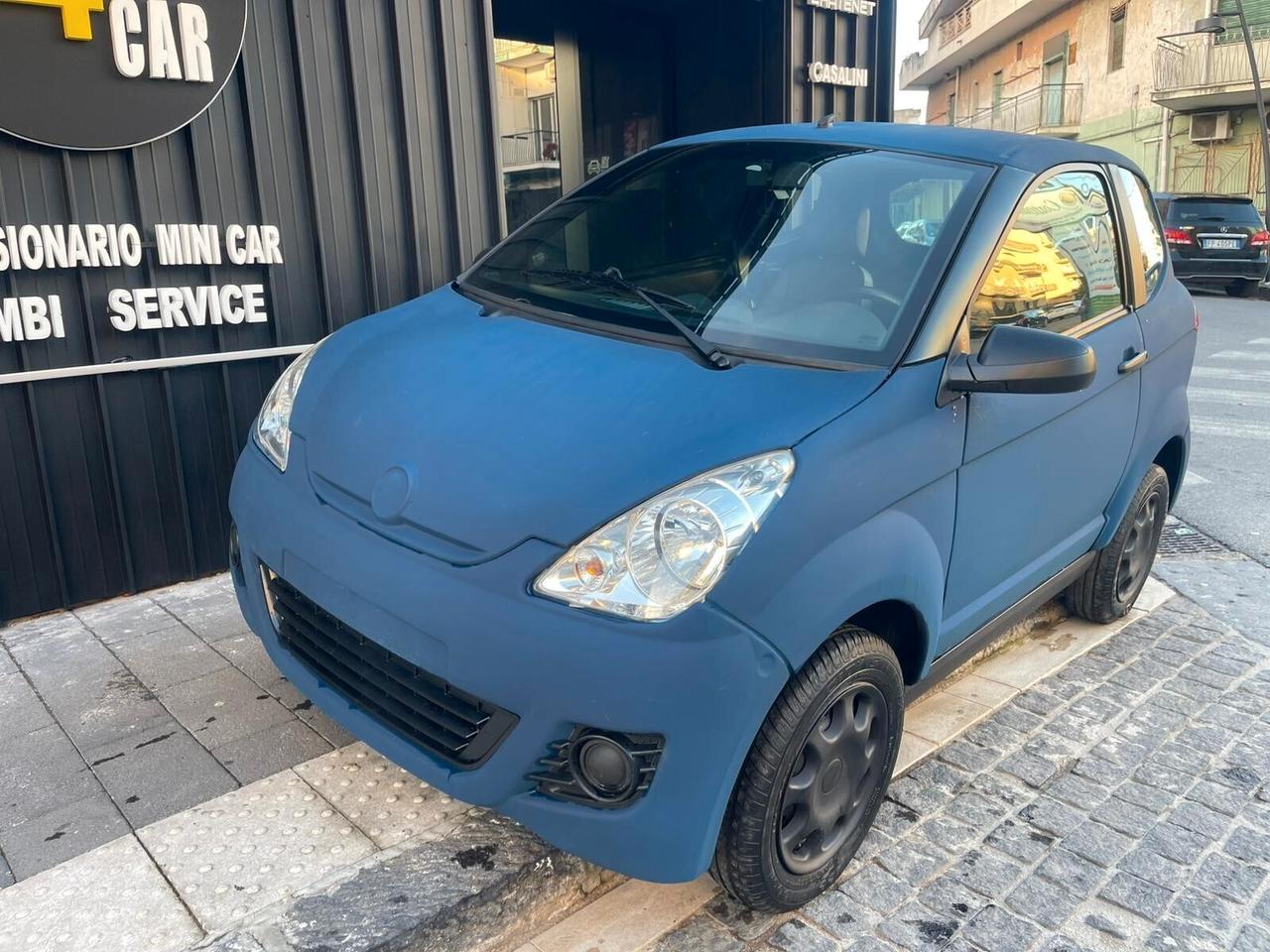 Aixam City min blu matt pronta consegna