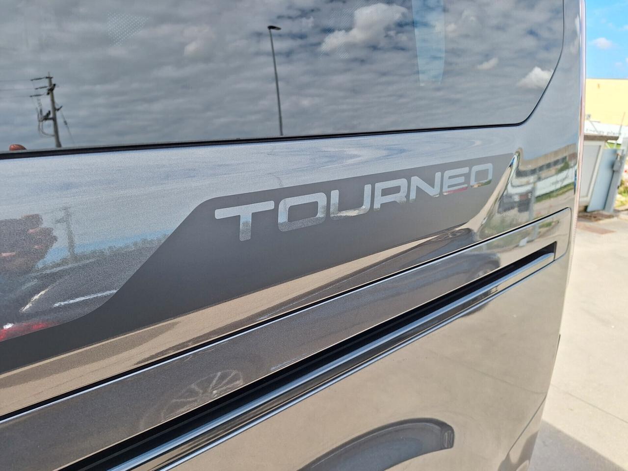 Ford Tourneo Custom Sport 2.0 Tdci 184 CV Powershift Titanium 8 POSTI