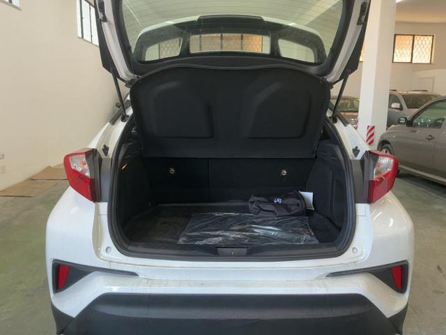 TOYOTA C-HR 1.8 Hybrid E-CVT Active