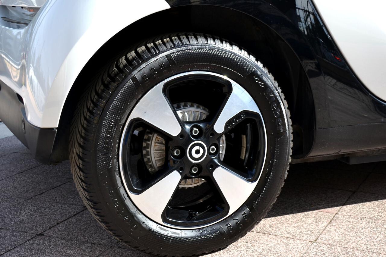 Smart ForTwo EQ PASSION **CARICA RAPIDA**PREZZO REALE*UNIPRO'**