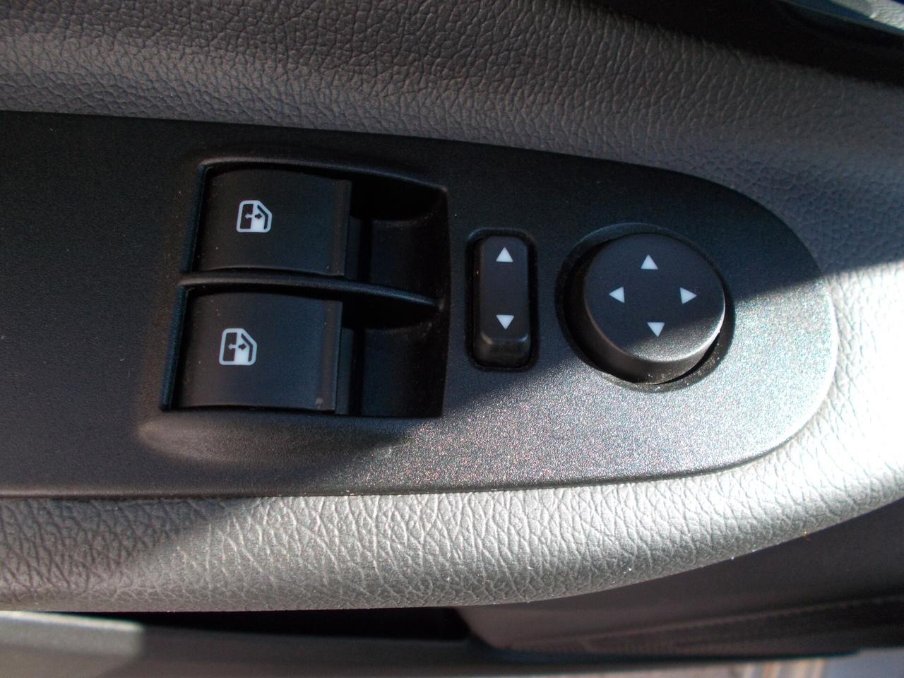 Lancia Ypsilon 1.2 69 CV 5 porte S&S Gold
