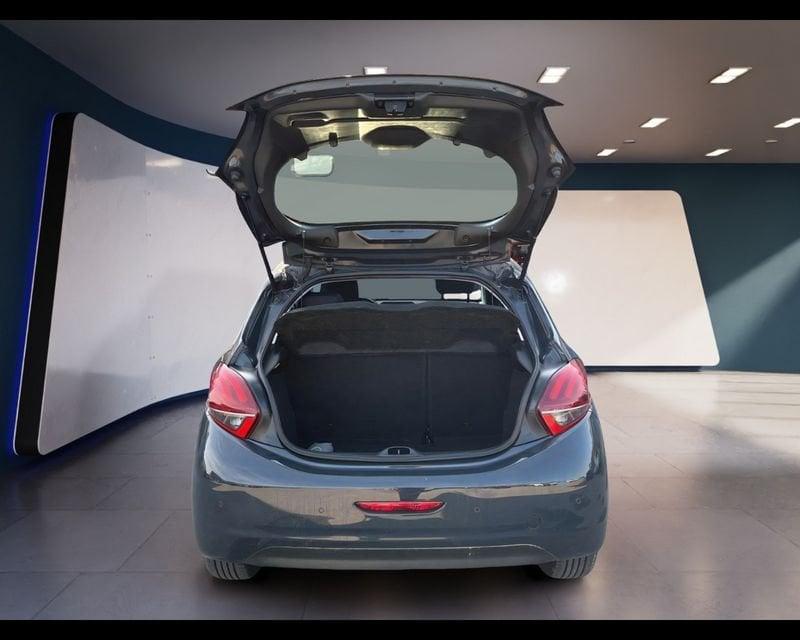 Peugeot 208 I 2015 1.2 puretech Active s&s 82cv 5p neopatentati
