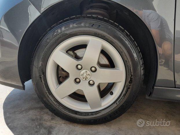 PEUGEOT 207 sw Hdi 93cv - 2010