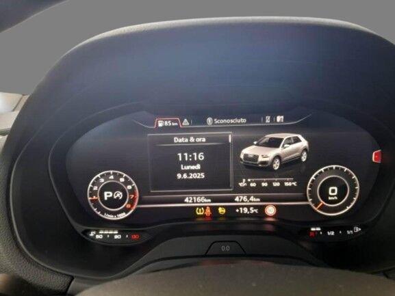 Audi Q2 Q2 35 TFSI S tronic Identity Black
