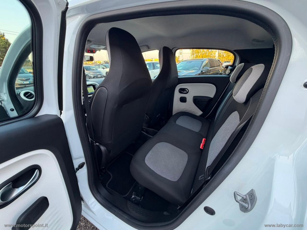 RENAULT Twingo SCe Lovely