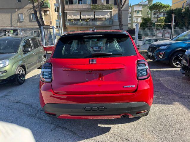 FIAT 600 Hybrid 110 CV DCT MHEV Icon