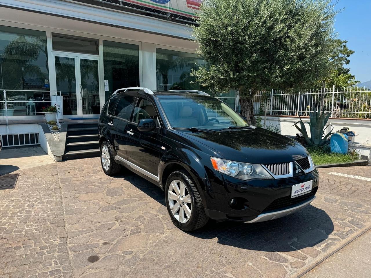 Mitsubishi Outlander 2.2 DI-D Instyle 7 p.ti DPF 4X4