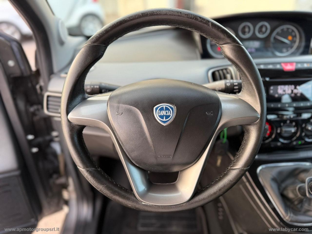 LANCIA Ypsilon 1.2 69 CV 5p. S&S Gold