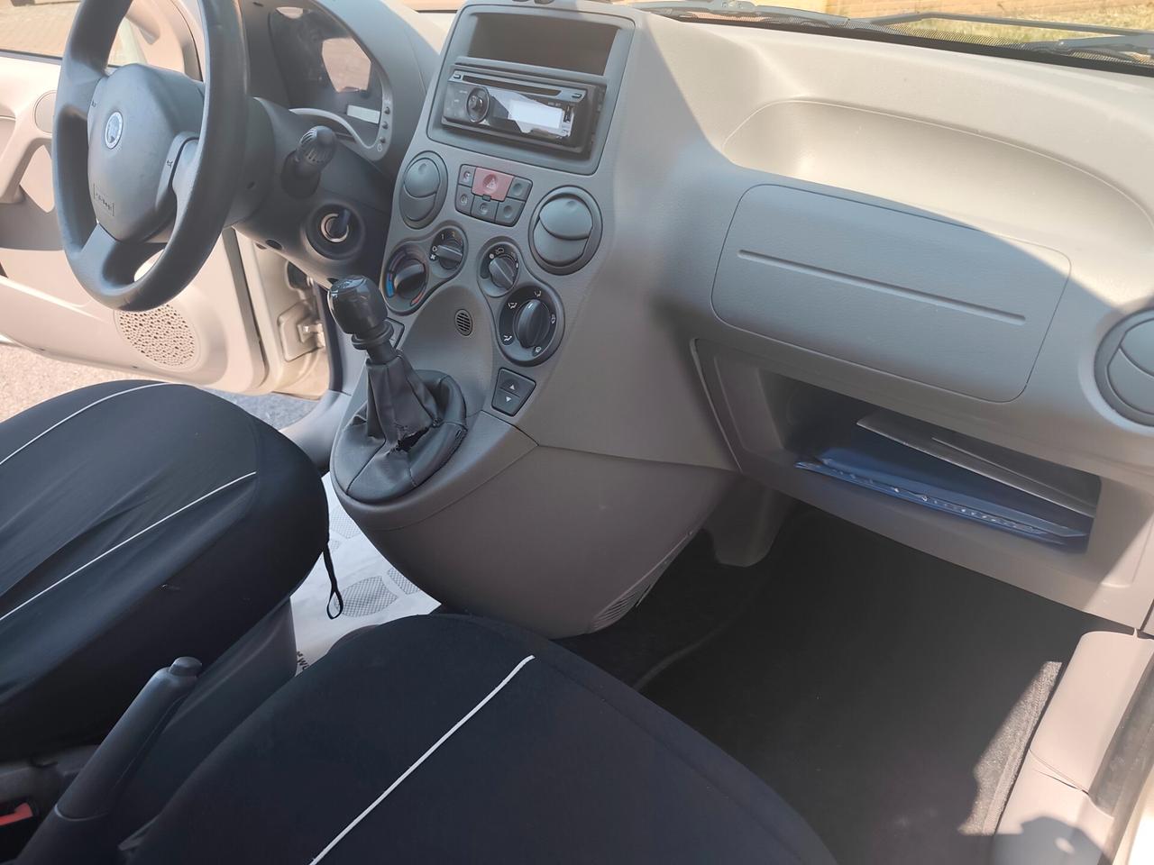 Fiat Panda 1.1 benzina neopatentati