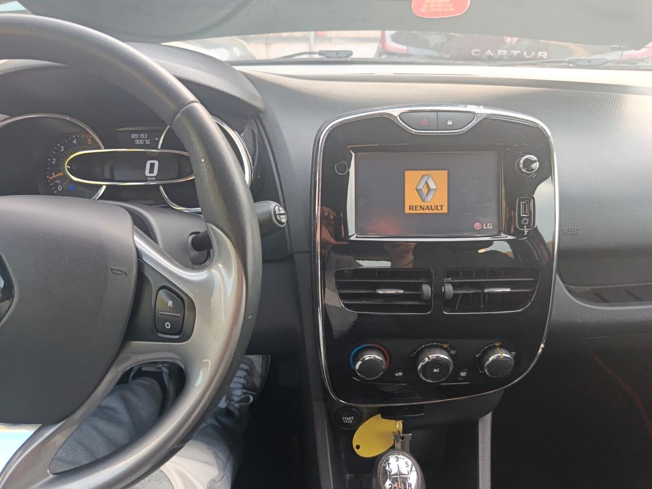 Renault Clio 1.5 dCi 90CV Costume National