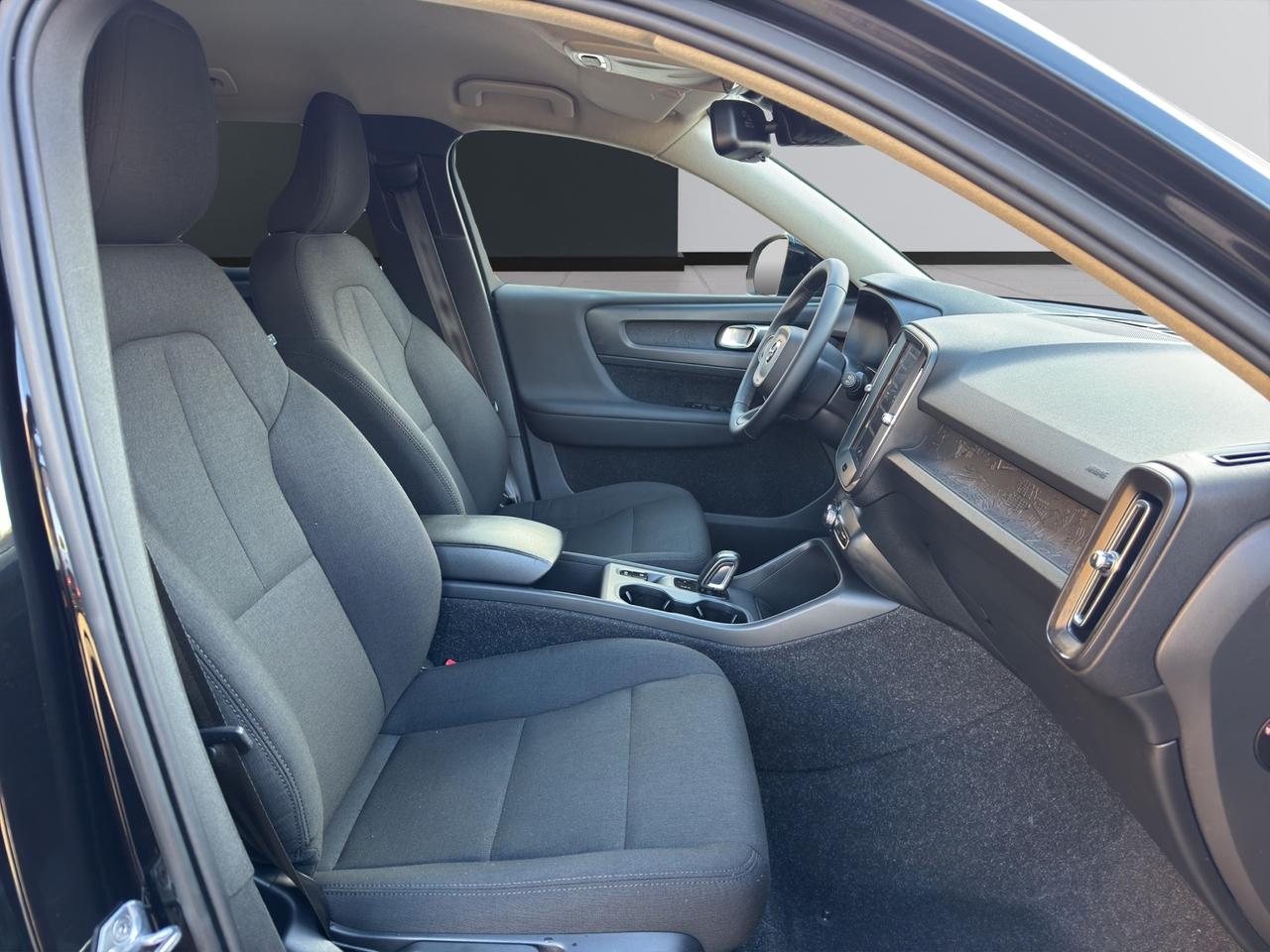 VOLVO XC40 D3 GEARTRONIC MOMENTUM - MY20