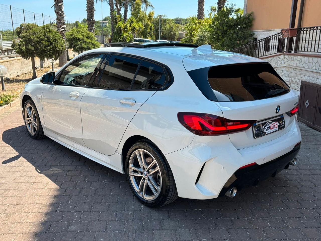 Bmw 118 118d 5p. Msport