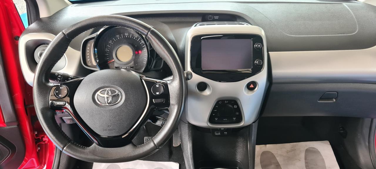 TOYOTA AYGO 1.0 BENZINA KM 76 MILA OK NEOPATENTATI