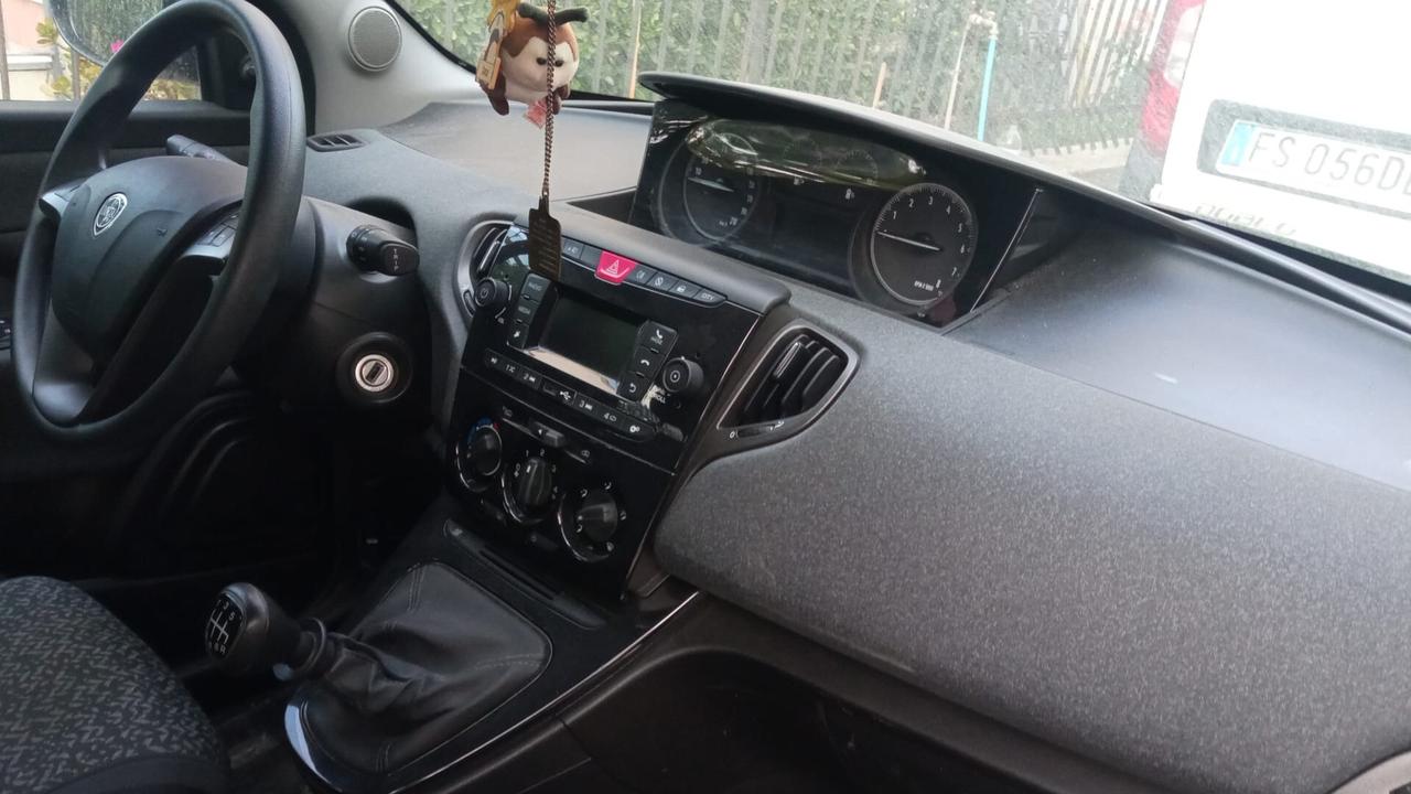 Lancia Ypsilon 1.0 FireFly 5 porte S&S Hybrid Ecochic UnYca BLUETOOTH CLIMA MULTIFUNZIONE