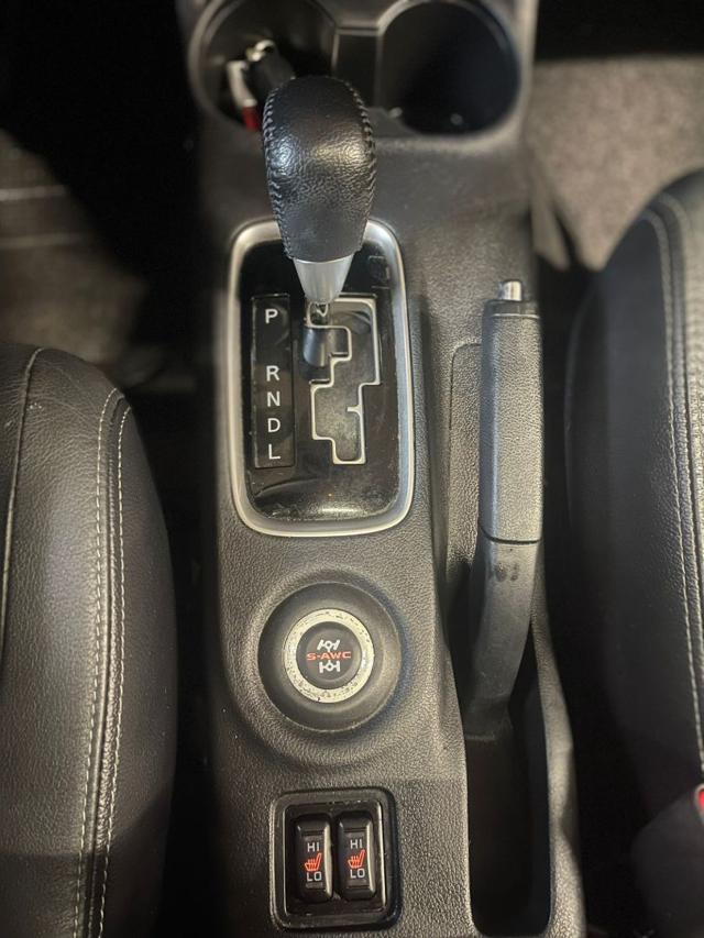 MITSUBISHI Outlander 2.2 DI-D 4WD Instyle Plus SDA 7 posti