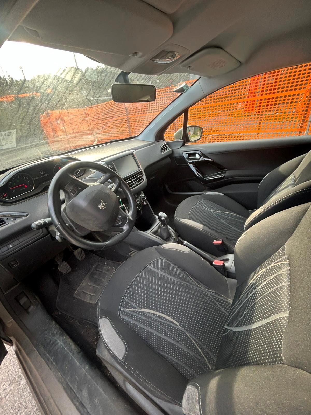 Peugeot 208 1.2 VTi 82 CV 3 porte Allure