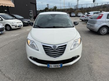 Lancia Ypsilon 1.3 MJT 75 CV Unyca