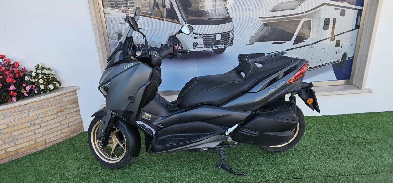Yamaha X-Max 300 TECH MAX