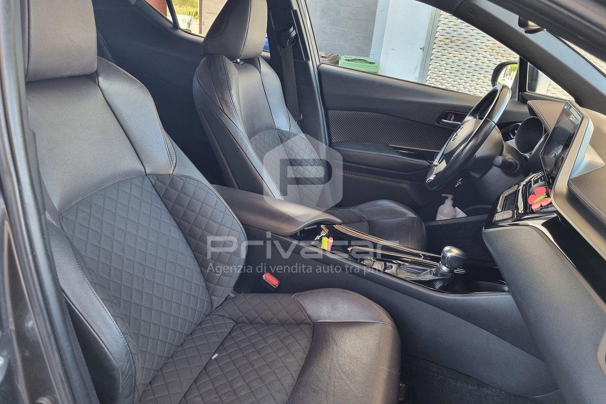 TOYOTA C-HR 1.8 Hybrid E-CVT Lounge
