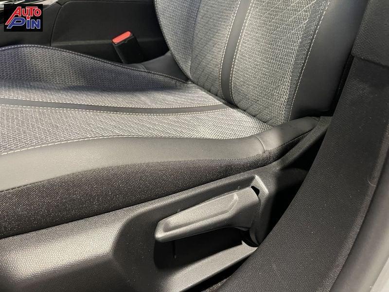 Peugeot 2008 2008 PureTech 100 S&S Allure