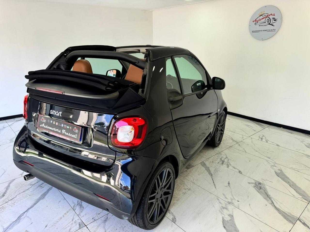 Smart ForTwo 70 1.0 twinamic cabrio-PELLE -CERCHI BRABUS