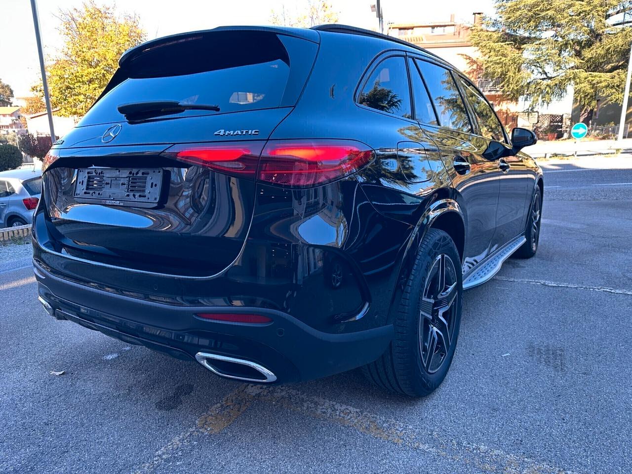 Mercedes-benz GLC 220 d 4M AMG Premium_PANORAMA_FARI DIGITAL LED_ CAMERA 360_HEAD-UP_BLACK