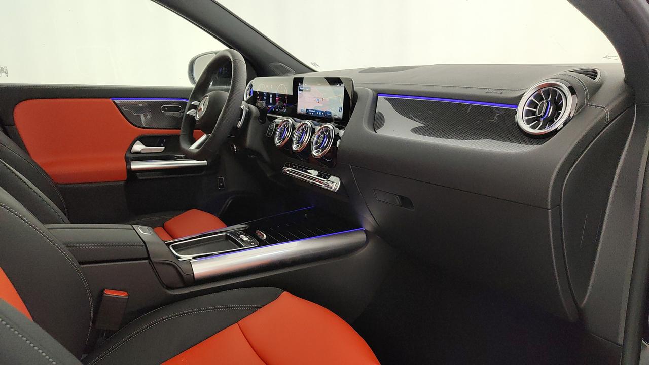 Mercedes-Benz GLA 200 d automatic