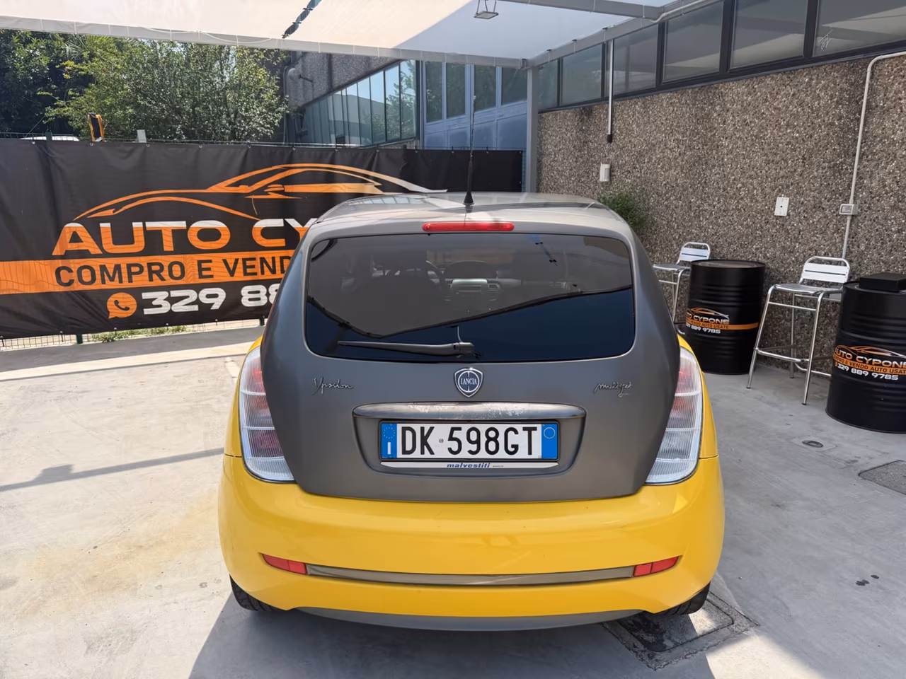 LANCIA YPSILON 1.3MTJ MOMO-DISING BICOLORE