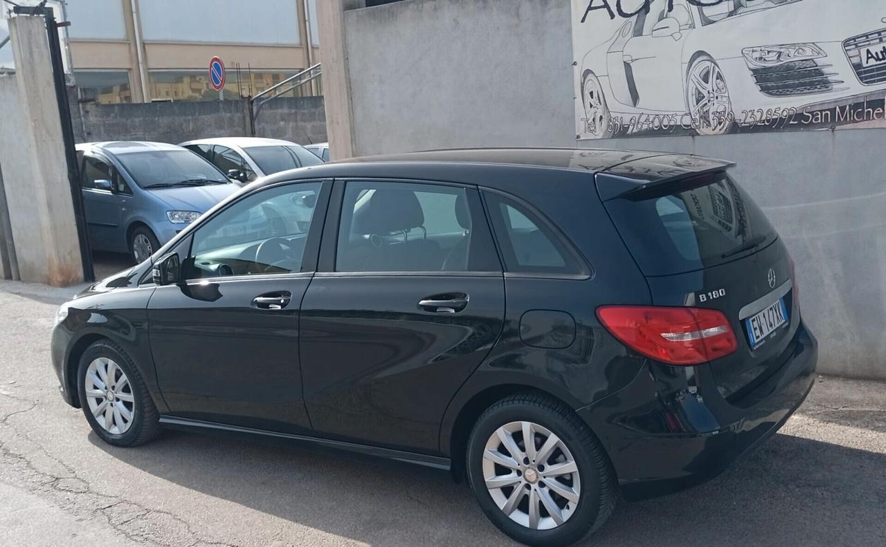 Mercedes-benz B 180 (1.5 dci)