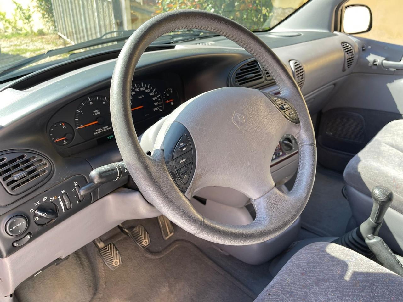Chrysler Voyager 2.5 turbodiesel LX