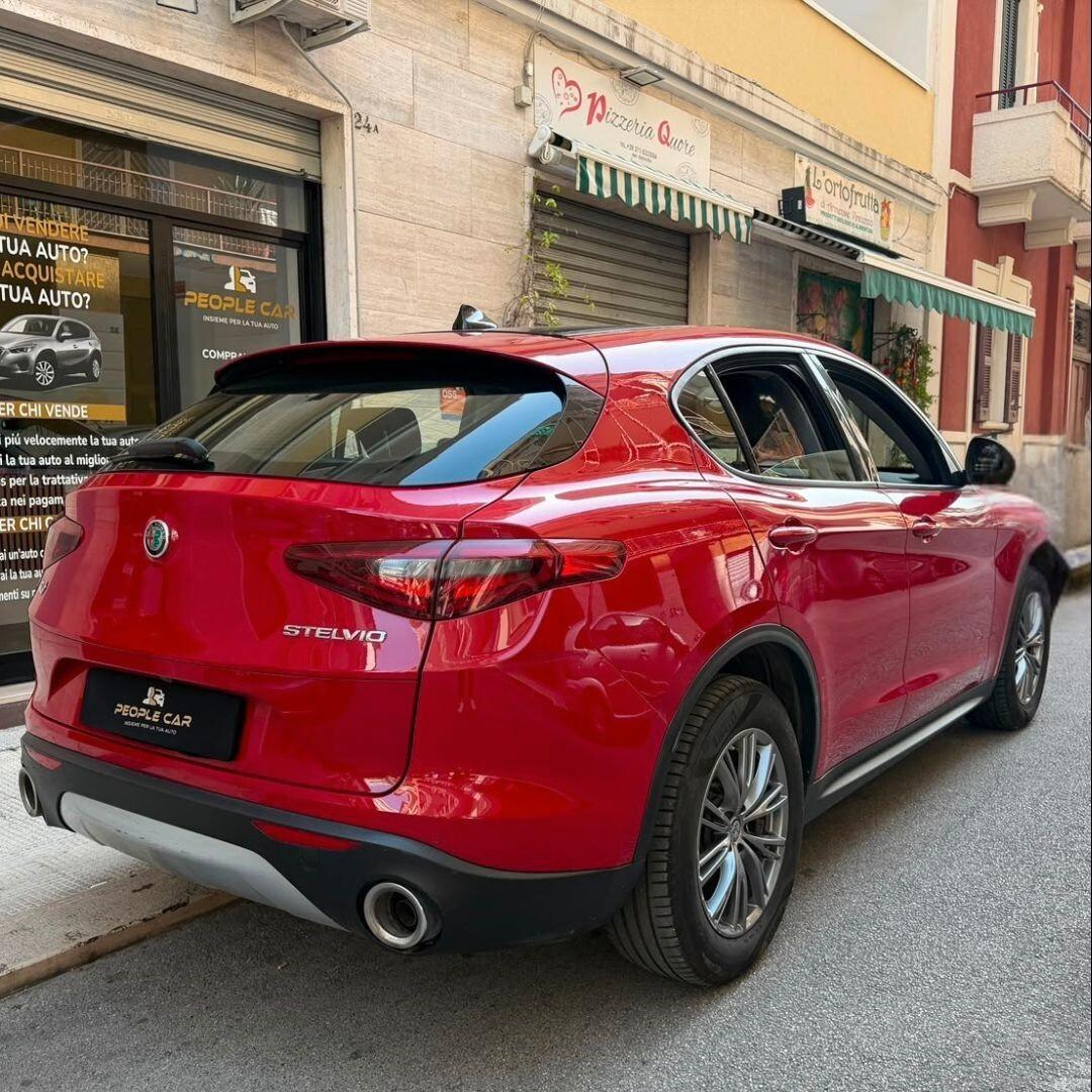 Alfa Romeo Stelvio 2.2 - 180 CV