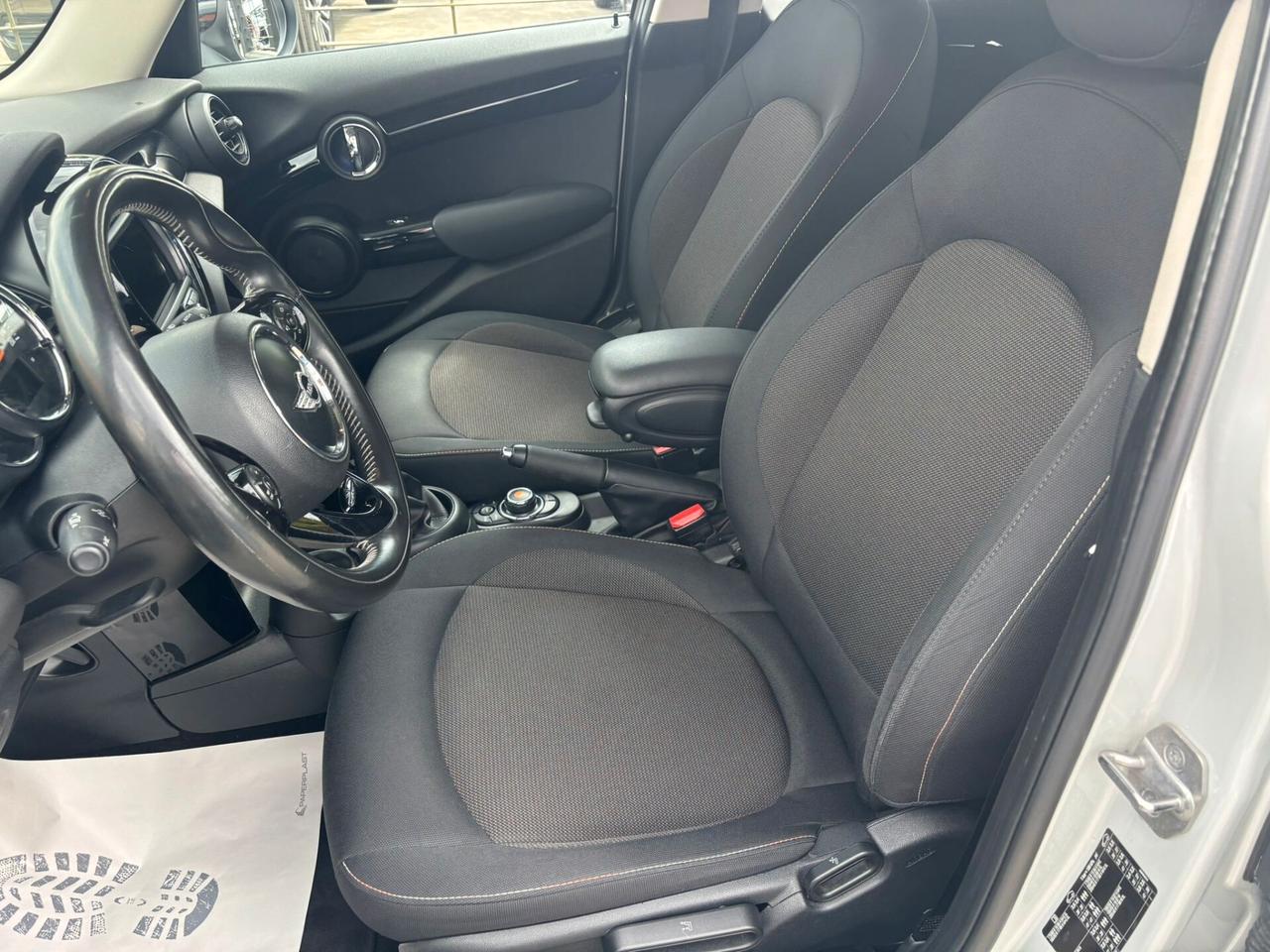 Mini 1.5 Cooper D Business XL