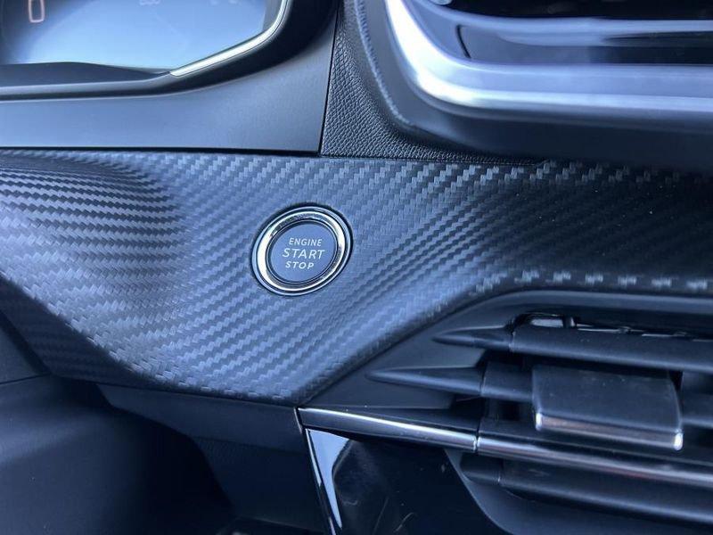 Peugeot 2008 PureTech 100 Allure NAVI + KEYLESS + CAMERA 360°