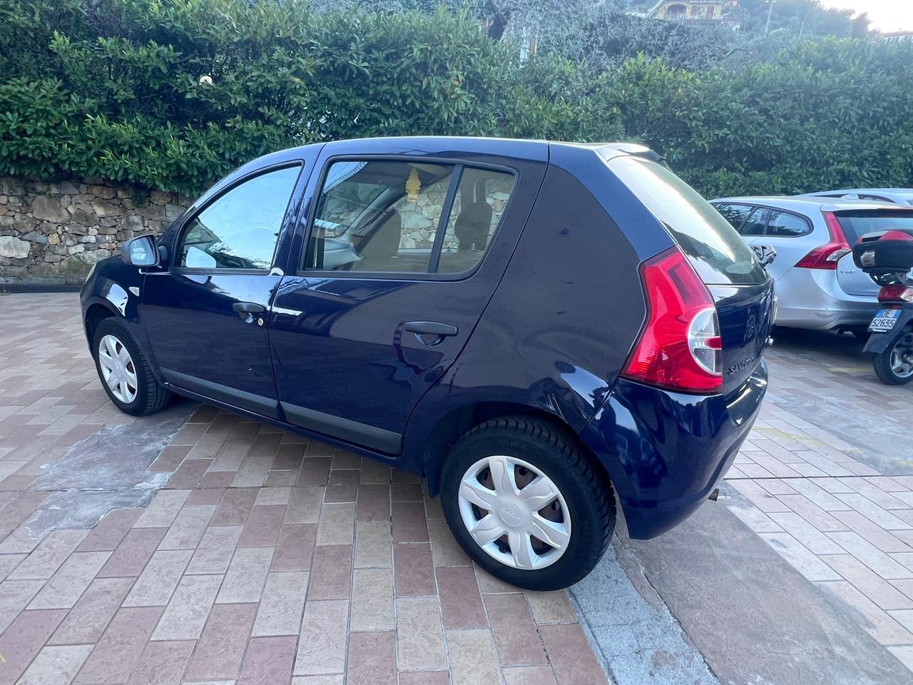 Dacia Sandero 1.2 16V SOLO 35.000 KM