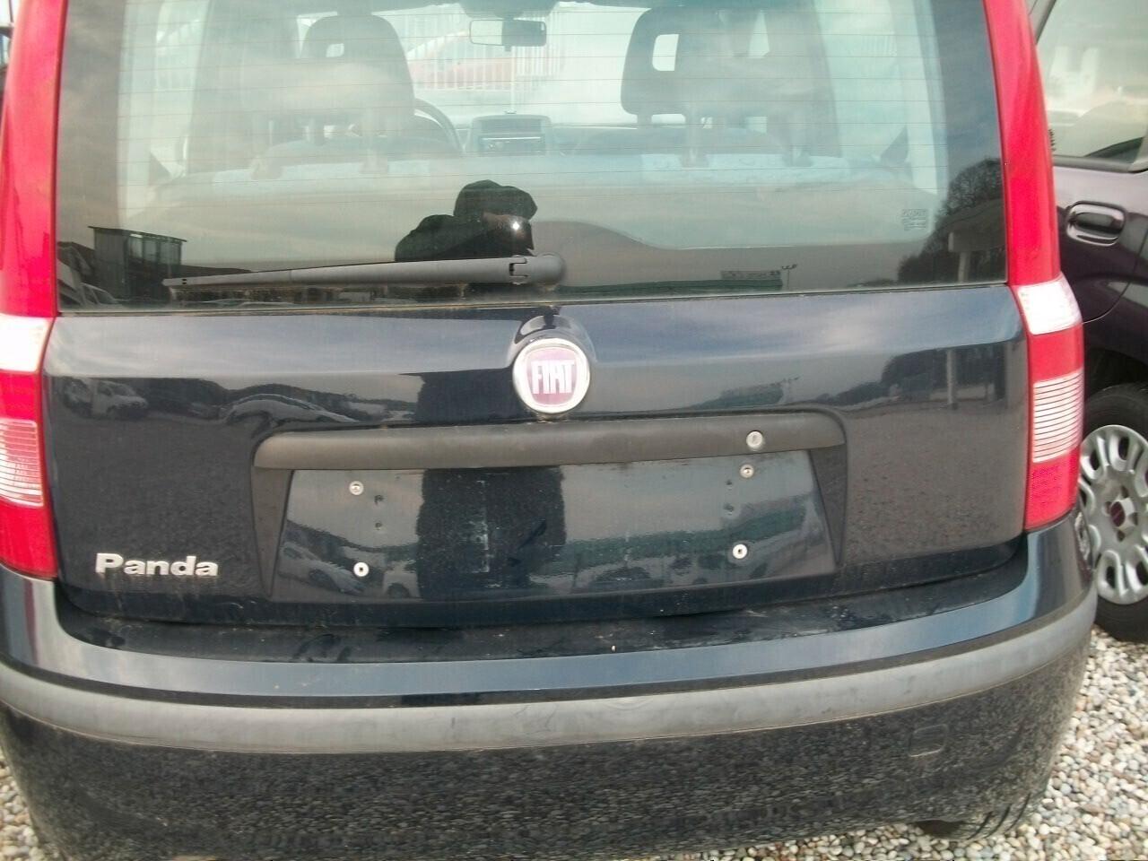 Fiat Panda 1.2 Emotion 1242 BENZINA EURO 05 NERA KM 199587 A EURO 3990,00 PIU PASSAGGIO E GARANZIAO GARANZIA UN ANNO