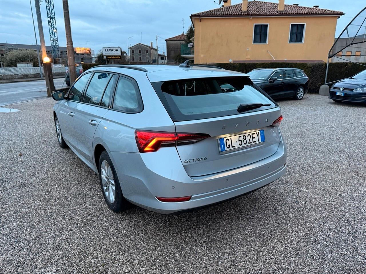 Skoda Octavia 2.0 TDI 116 cv EVO SCR DSG Wagon Executive