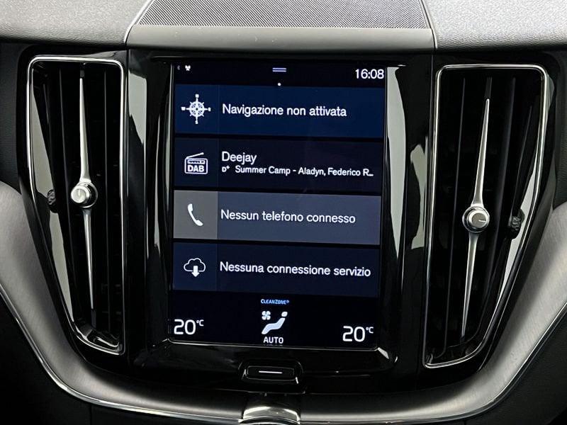 Volvo XC60 B4 D AWD automatico Momentum